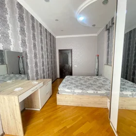 In Baku 75.0 m² apartment is for rent - Image 3