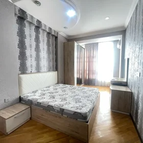 In Baku 75.0 m² apartment is for rent - Image 4