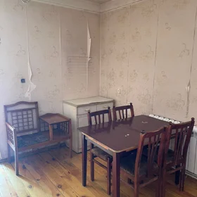 In Baku 90.0 m² house with 3.0 rooms is for rent - Image 4