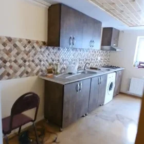 In Baku 60.0 m² house with 2.0 rooms is for rent - Image 5