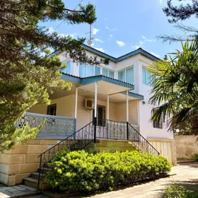 In Baku 250.0 m² house with 5.0 rooms is for rent - Изображение 2