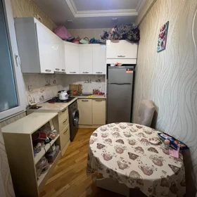 Baku-da 90.0 m2 mənzil satılır - Şəkil 2