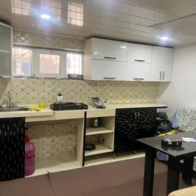 In Baku 240.0 m² house with 6.0 rooms is for sale - Image 3