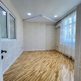 In Baku 65.0 m² apartment is for sale - Image 5