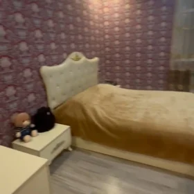 In Baku 75.0 m² house with 3.0 rooms is for rent - Image 2