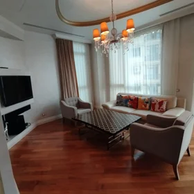 In Baku 170.0 m² apartment is for rent - Изображение 2