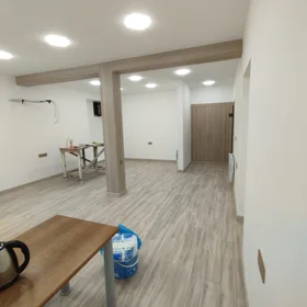 In Baku 110.0 m² commercial is for rent - Изображение 2