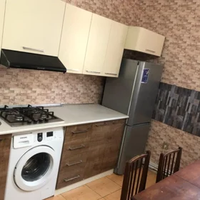 In Baku 100.0 m² apartment is for sale - Image 3