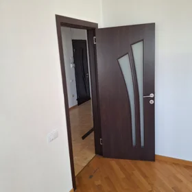 In Baku 125.0 m² apartment is for rent - Image 5