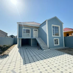 In Baku 160.0 m² house with 4.0 rooms is for sale - Image 2