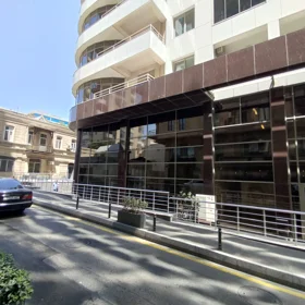 Baku-da 233.0 m2 obyekt kirayə verilir - Şəkil 2