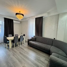 Baku-da 90.0 m2 mənzil kirayə verilir - Şəkil 2
