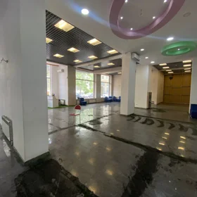 Baku-da 670.0 m2 obyekt kirayə verilir - Şəkil 2