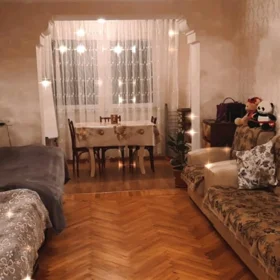 nan-da 50.0 m2 mənzil satılır