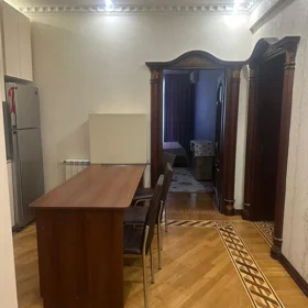 Baku-da 70.0 m2 mənzil kirayə verilir - Şəkil 3