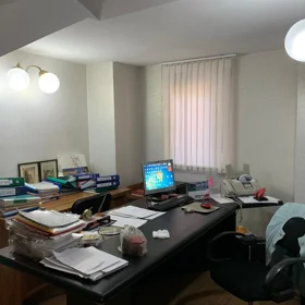 Baku-da 100.0 m2 ofis kirayə verilir - Şəkil 2