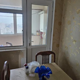 Baku-da 78.0 m2 mənzil kirayə verilir - Şəkil 2