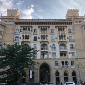 Baku-da 120.0 m2 mənzil kirayə verilir - Şəkil 2