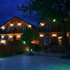 In Qəbələ nan m² house with 5.0 rooms is for sale - Изображение 3