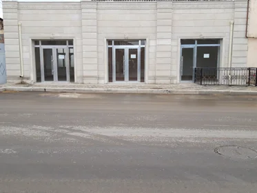 In Ganja 70.0 m² commercial is for rent - Image 2