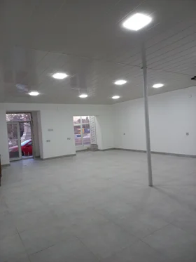 In Ganja 90.0 m² commercial is for rent - Image 3