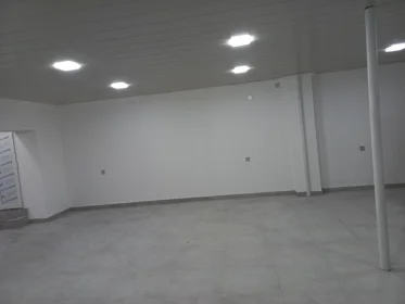 In Ganja 90.0 m² commercial is for rent - Image 4