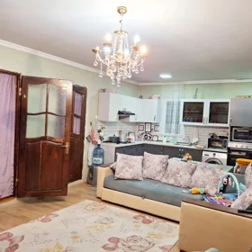 In Baku 60.0 m² house with 3.0 rooms is for sale - Image 4