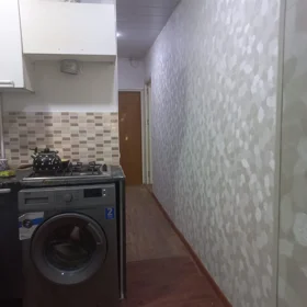 In Baku 70.0 m² apartment is for sale - Image 3