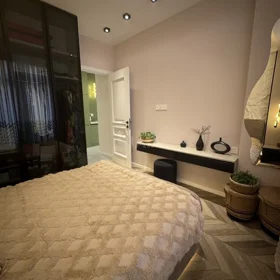 In Baku 74.0 m² apartment is for sale - Image 3