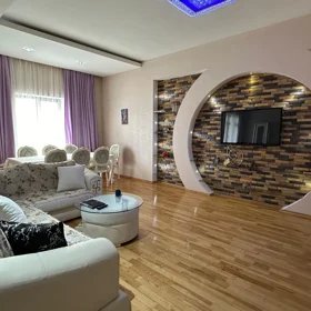 In Baku 150.0 m² apartment is for rent - Изображение 3