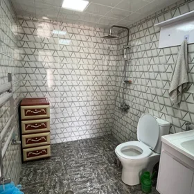 In Baku 120.0 m² house with 3.0 rooms is for sale - Image 3