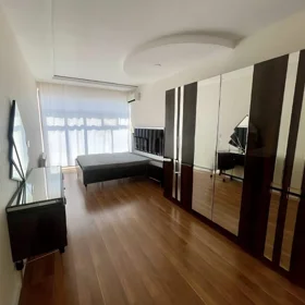 In Baku 100.0 m² apartment is for sale - Image 5