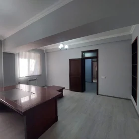 In Baku 270.0 m² office is for rent - Image 2
