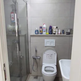 In Baku nan m² apartment is for sale - Image 5