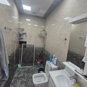 In Khirdalan 68.0 m² apartment is for sale - Image 4