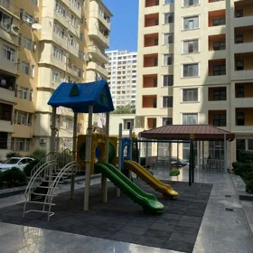 In Baku 105.0 m² apartment is for sale - Image 3