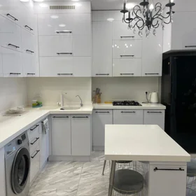 In Baku 105.0 m² apartment is for sale - Image 5