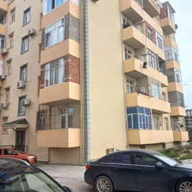 In Baku 76.0 m² apartment is for sale - Image 2