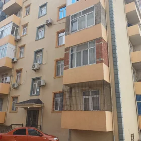 In Baku 76.0 m² apartment is for sale - Image 3