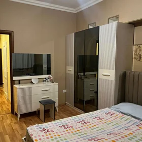 In Baku 80.0 m² apartment is for rent - Image 4