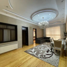 In Baku 350.0 m² house with 5.0 rooms is for sale - Image 5