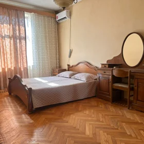 In Baku 60.0 m² apartment is for rent - Image 2