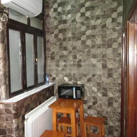 In Baku 50.0 m² house with 2.0 rooms is for rent - Image 3
