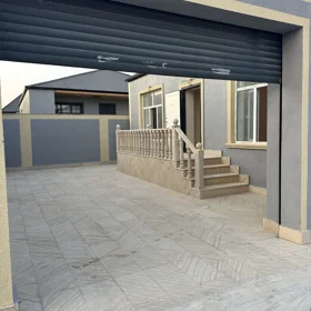 In Baku 90.0 m² house with 3.0 rooms is for sale - Image 2