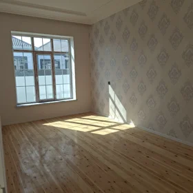 In Baku 90.0 m² house with 3.0 rooms is for sale - Image 3