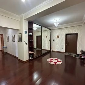 In Baku 118.0 m² apartment is for sale - Image 2