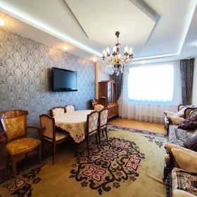In Baku 130.0 m² apartment is for rent - Image 2