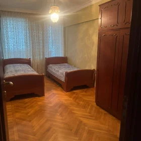 In Baku 65.0 m² apartment is for rent - Image 2