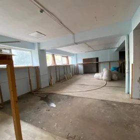 In Baku 240.0 m² commercial is for rent - Изображение 2