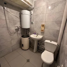 Baku-da 46.0 m2 mənzil kirayə verilir - Şəkil 3